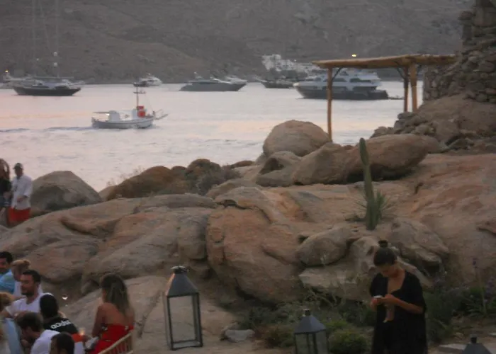 Semesterbostad Charming House Platy Gialos *